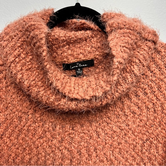 Soft fuzzy sweater from Love Tree EUC size XL - Picture 2 of 9